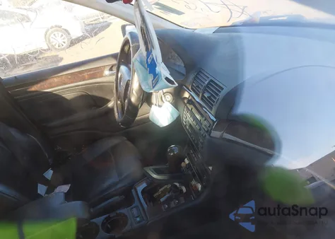 2003 BMW 325Xi z USA, uszkodzony, nr VIN WBAEU334X3PH88050